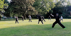Buitenlessen voor alle Kung Fu groepen in park rozenburg